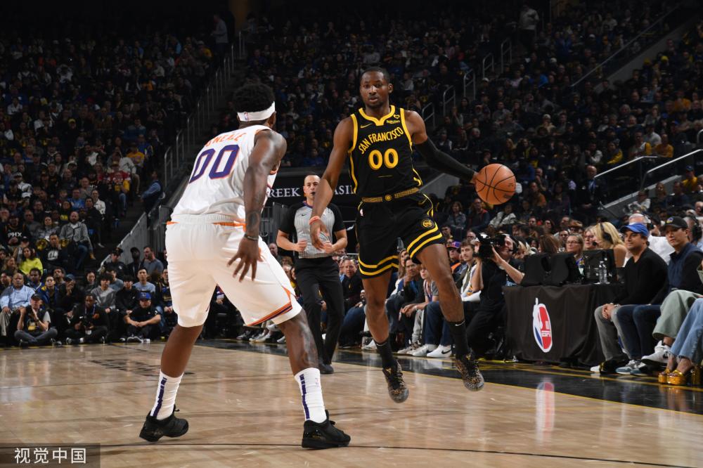 她曾在多个 她曾在多个